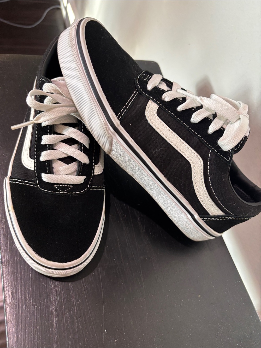 VANS WARD SKATE SHOES Low-Top Sneakers Youth Size 4
